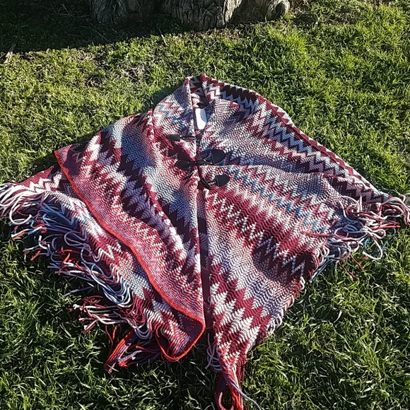 Indian Style Pancho - Picture 2 of 6